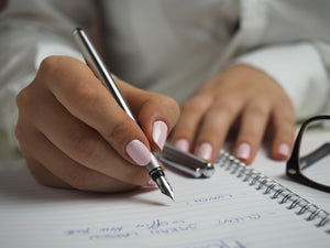 Hammering it home: how writers use imagery to create effects!